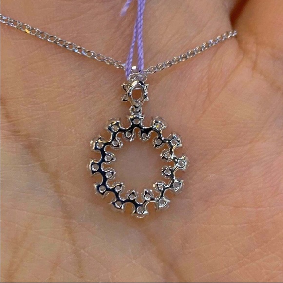 New 925 Silver sweet Snowflake Diamond Necklace - Picture 3 of 3